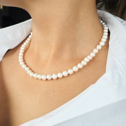 Κολιέ με λευκά μαργαριτάρια και ασημένιο κούμπωμα 925 - M219025N